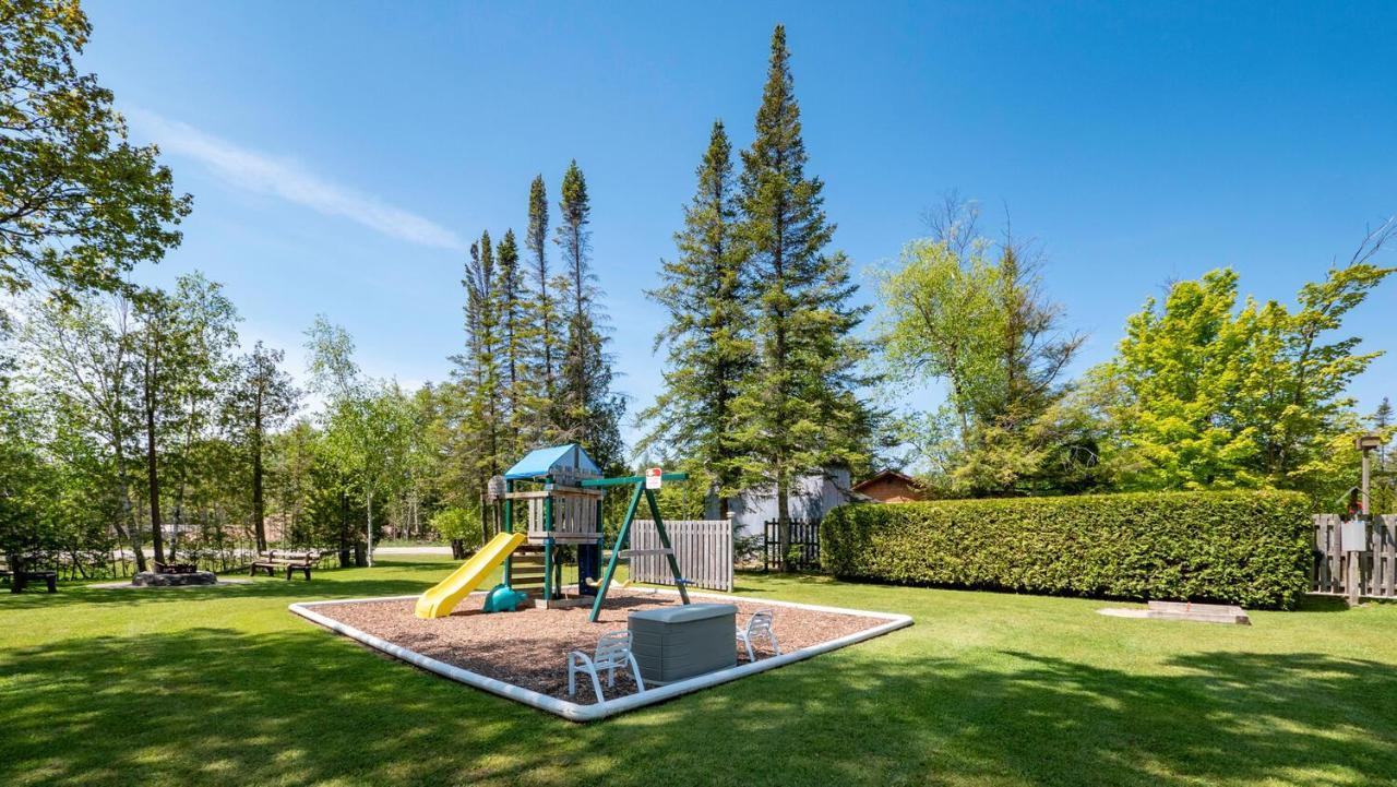 Bel Air Cottages And Motel Sauble Beach Extérieur photo