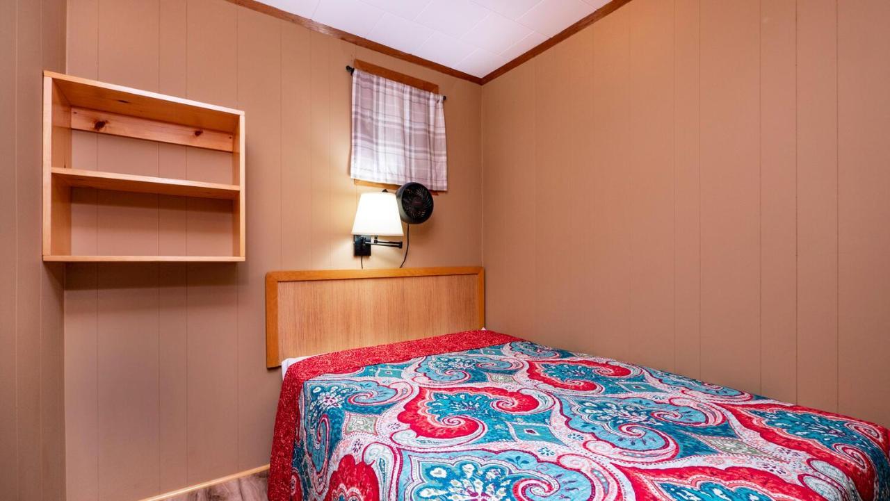Bel Air Cottages And Motel Sauble Beach Extérieur photo