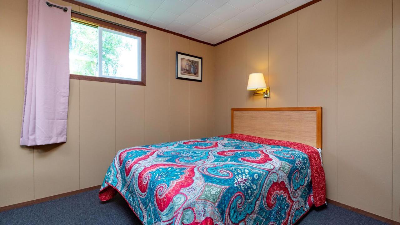 Bel Air Cottages And Motel Sauble Beach Extérieur photo